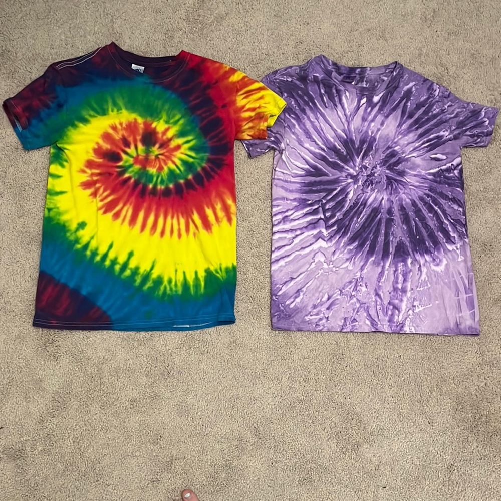 2 Tye Dye Tee-Shirts